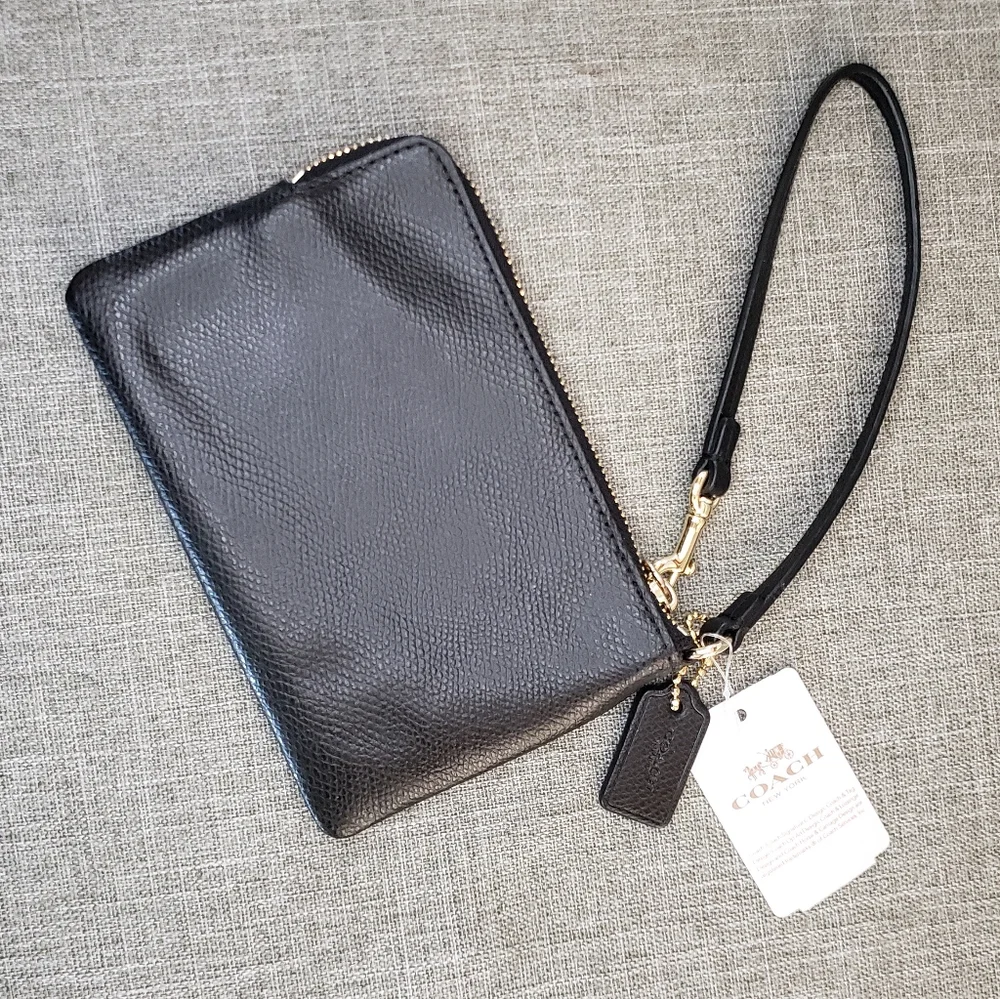 NWT Coach Leather Zipper Wristlet Wallet Clutch